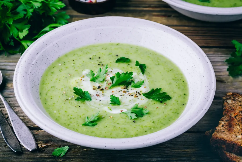 Čorba od spanaća – kremasti recept za ljubitelje zelenog povrća